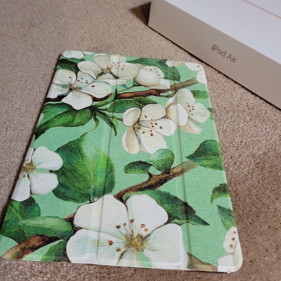 Apple iPad Air 10.5-Inch Wi-Fi + Cellular 256GB Gold 3rd generation  A2153 2019 - Picture 3 of 6